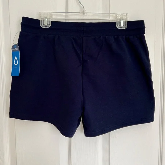 🎀Navy Blue & White Shorts - NWT - Size M🎀 - Picture 6 of 10